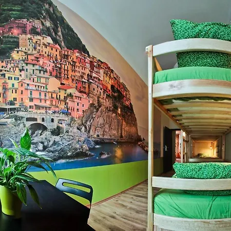 بيت شباب Poco Loco بوزنان