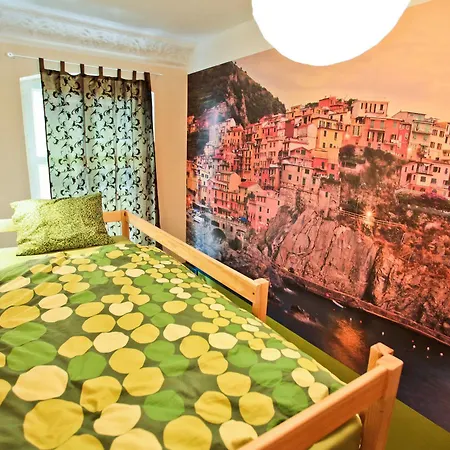 بيت شباب Poco Loco