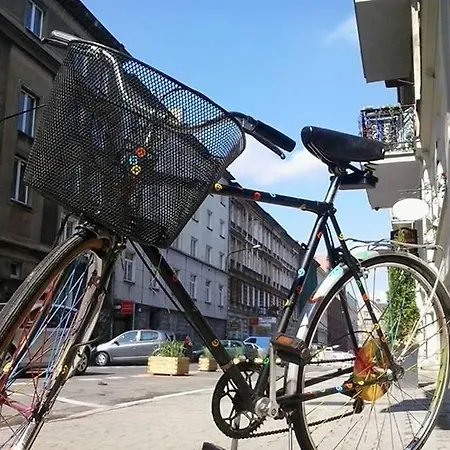 Poco Loco بيت شباب