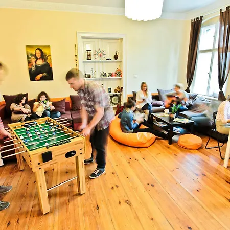 بيت شباب Poco Loco