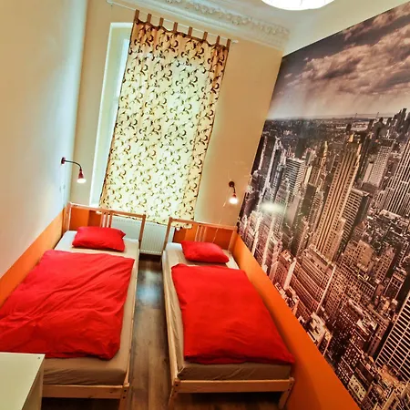 Poco Loco Hostel *